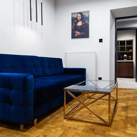 Househost Wielopole 10 *